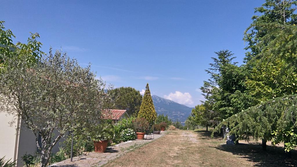Agriturismo Collevento เตร็คคินา ภายนอก รูปภาพ